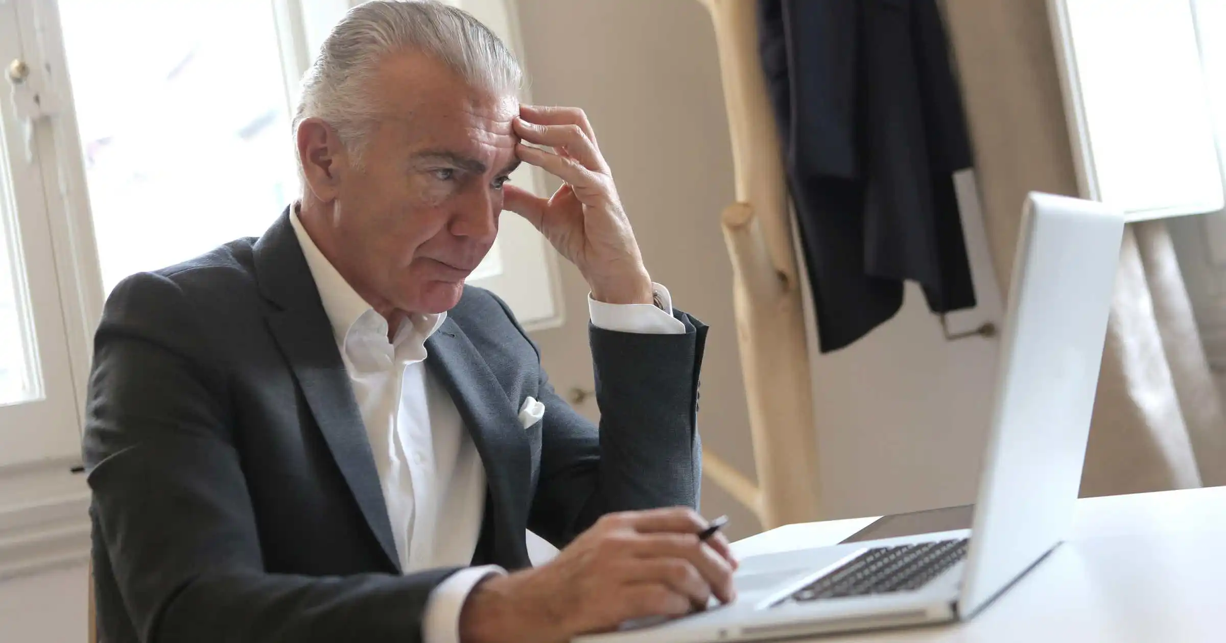 real estate lawyer duties