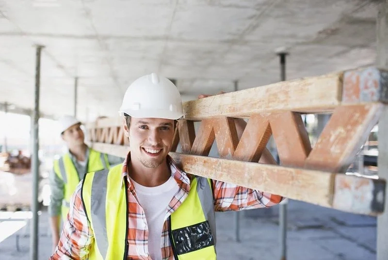 Navigating Craftsmanship in Construction for Vehicle Lawyers