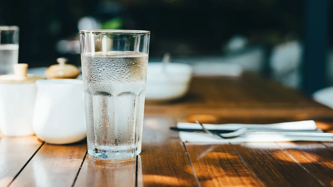The Health Benefits of Hydration for Busy Auto Lawyers Stay Sharp and Energized